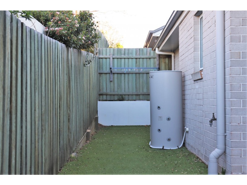 Unit 4/25-27 Kitchener Street, East Toowoomba QLD 4350