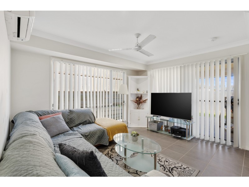 24 Cardamon Crescent, Glenvale QLD 4350