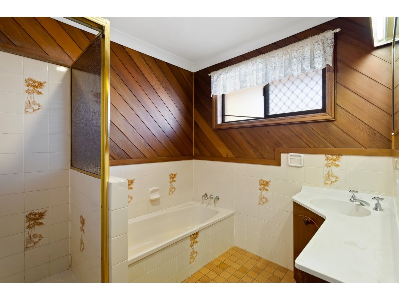 6B Mott Crescent, Rockville QLD 4350