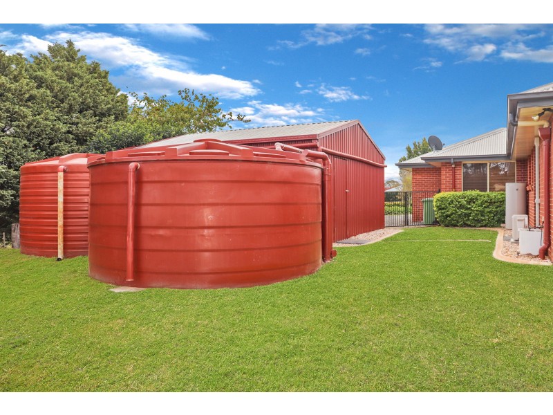15 McLachlan Drive, Highfields QLD 4352