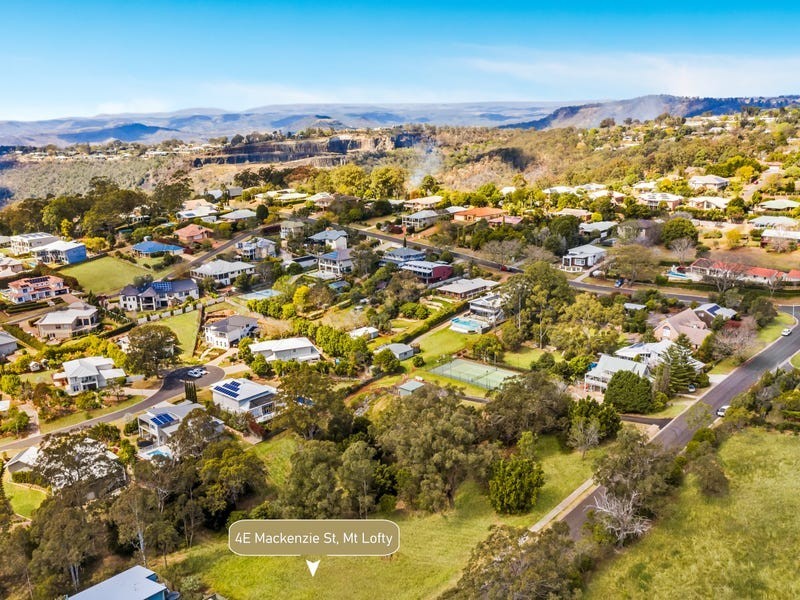 4E Mackenzie Street, Mount Lofty QLD 4350