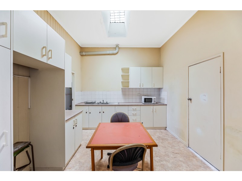 576 Ruthven Street, Toowoomba City QLD 4350