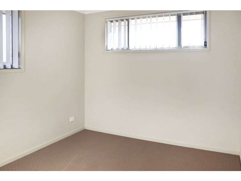 Unit 2/5 Cardamon Crescent, Glenvale QLD 4350