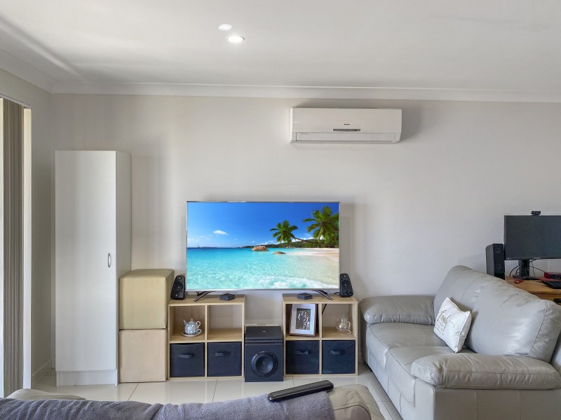 9B Mia Street, Wyreema QLD 4352