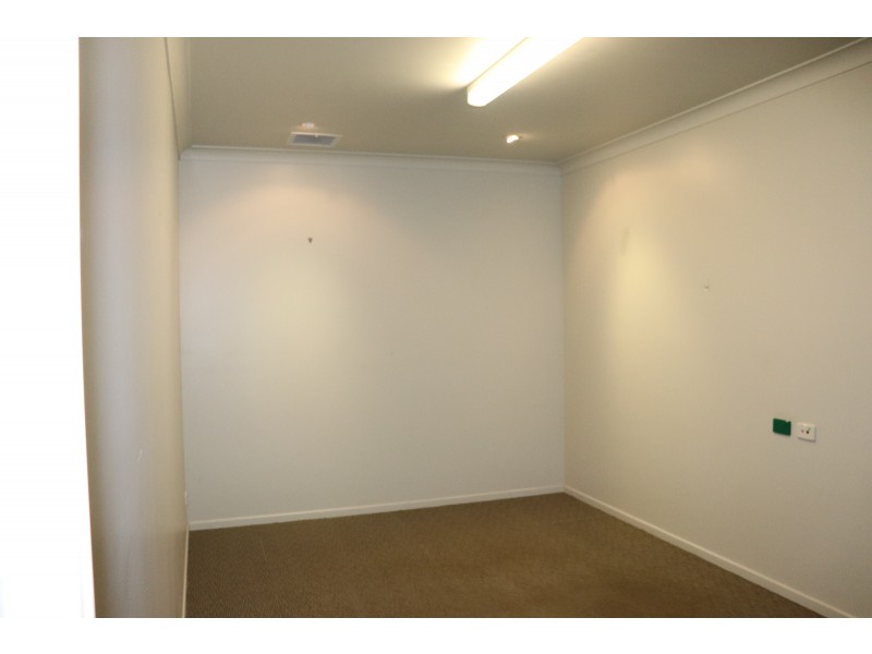 Shed 2/3 Progress Court, Harlaxton QLD 4350