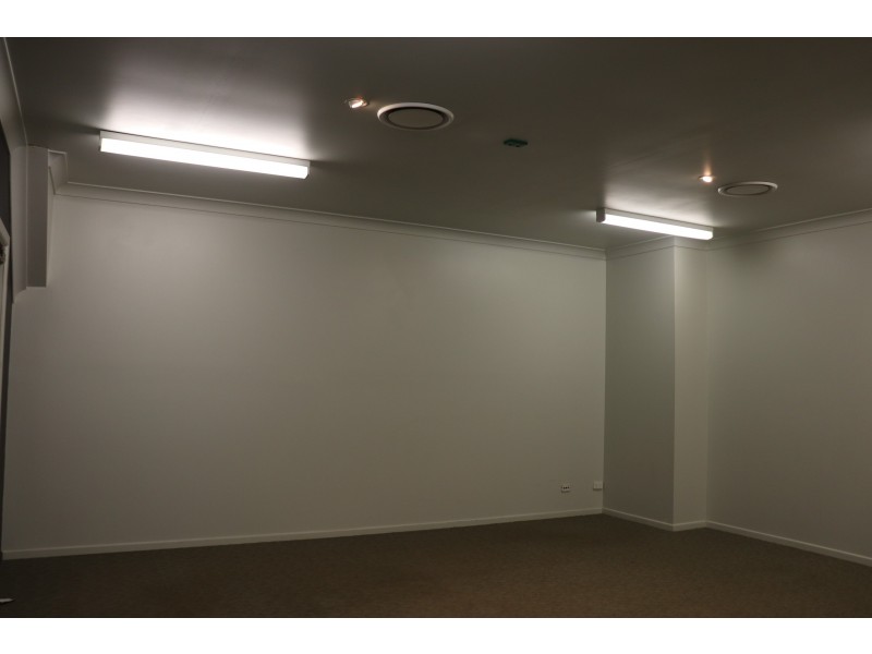 Shed 2/3 Progress Court, Harlaxton QLD 4350