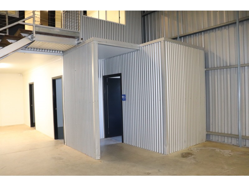Shed 2/3 Progress Court, Harlaxton QLD 4350