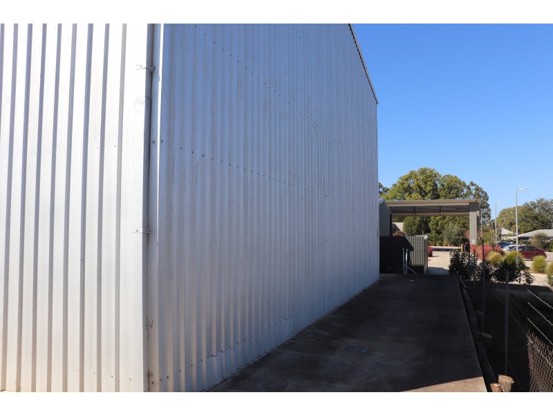 Shed 2/3 Progress Court, Harlaxton QLD 4350