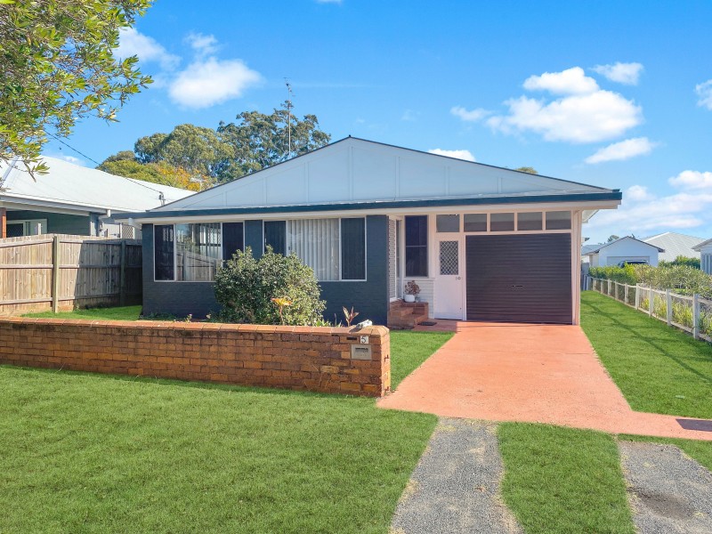 5 Berry Street, Wilsonton QLD 4350