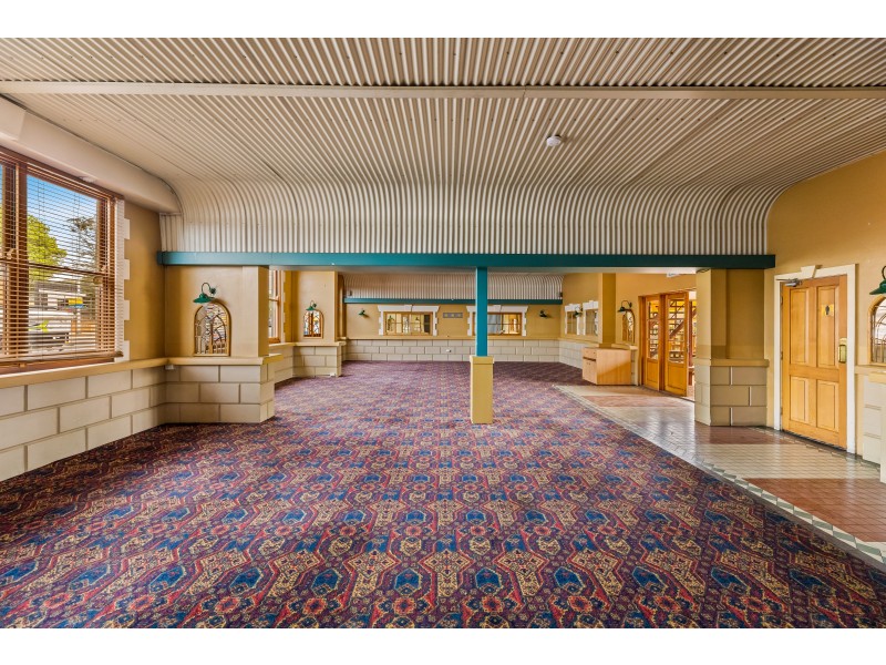 633 Ruthven Street, South Toowoomba QLD 4350