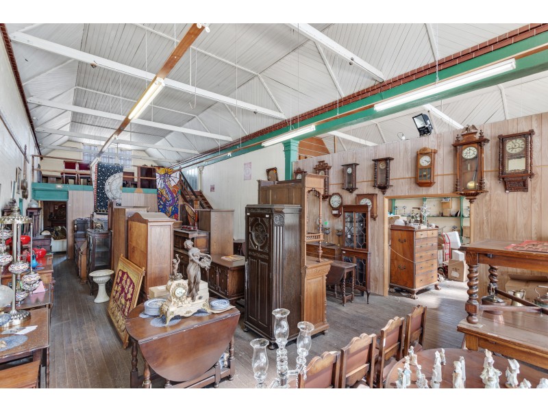 1 Thallon Street, Crows Nest QLD 4355