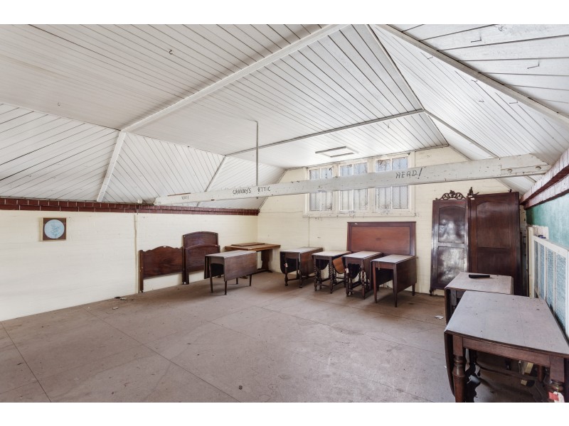 1 Thallon Street, Crows Nest QLD 4355