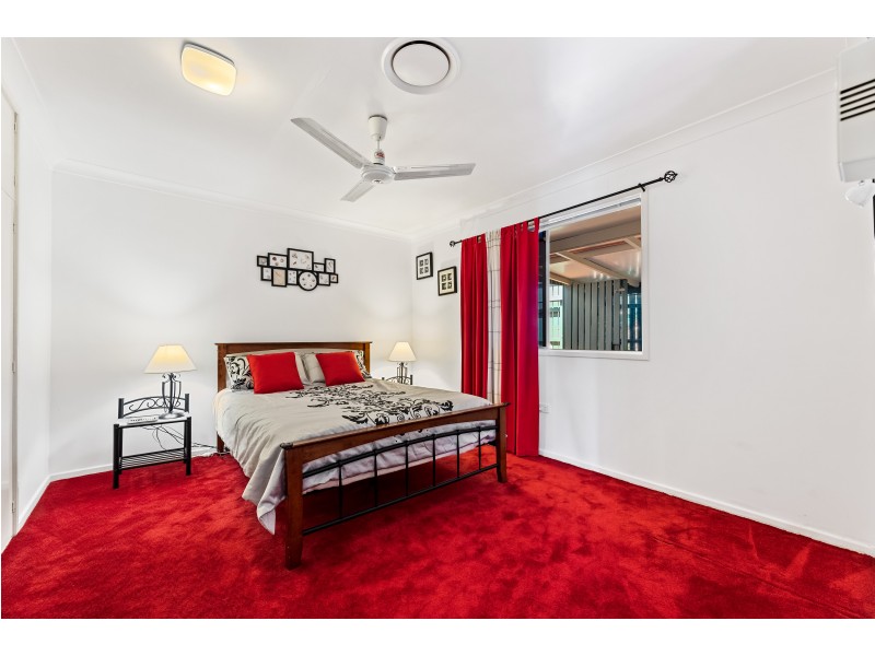 242 North Street, Rockville QLD 4350