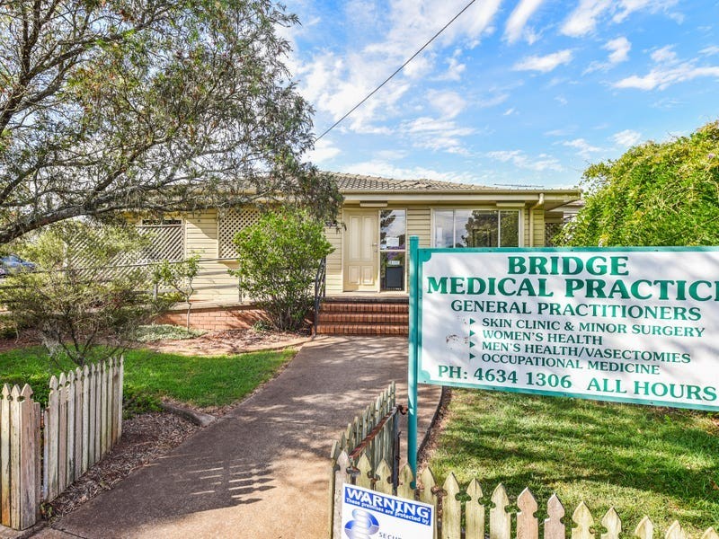 369-371 Bridge Street, Wilsonton QLD 4350