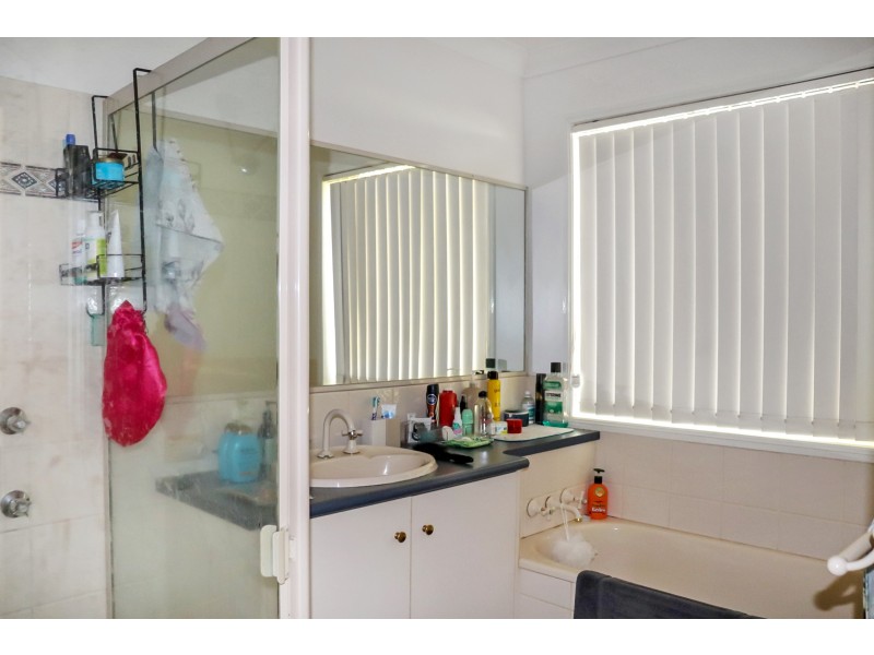 144 Spring Street, Middle Ridge QLD 4350