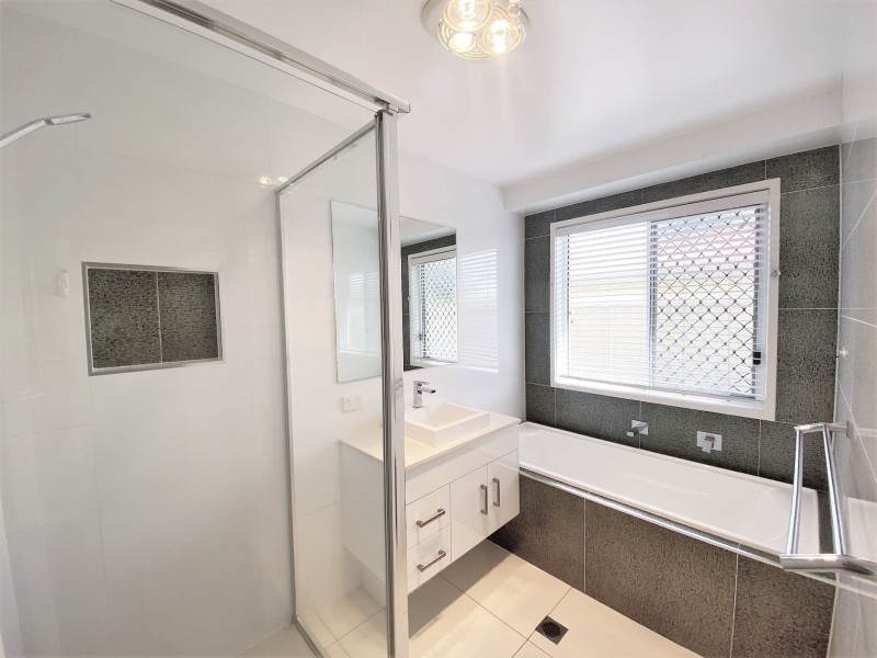 Unit 2/3 Phyllis Street, Harristown QLD 4350