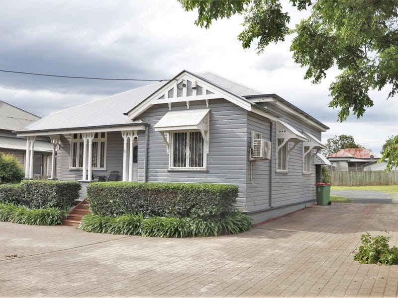 3 Thomas Street, East Toowoomba QLD 4350