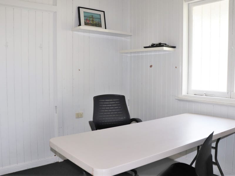 3 Thomas Street, East Toowoomba QLD 4350