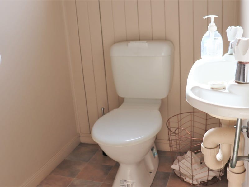 3 Thomas Street, East Toowoomba QLD 4350