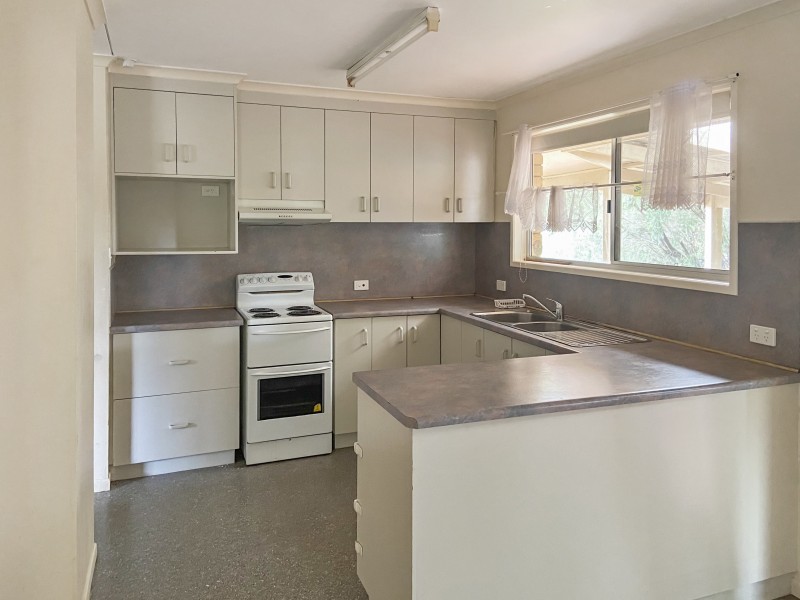 34 Seppelt Street, Wilsonton Heights QLD 4350