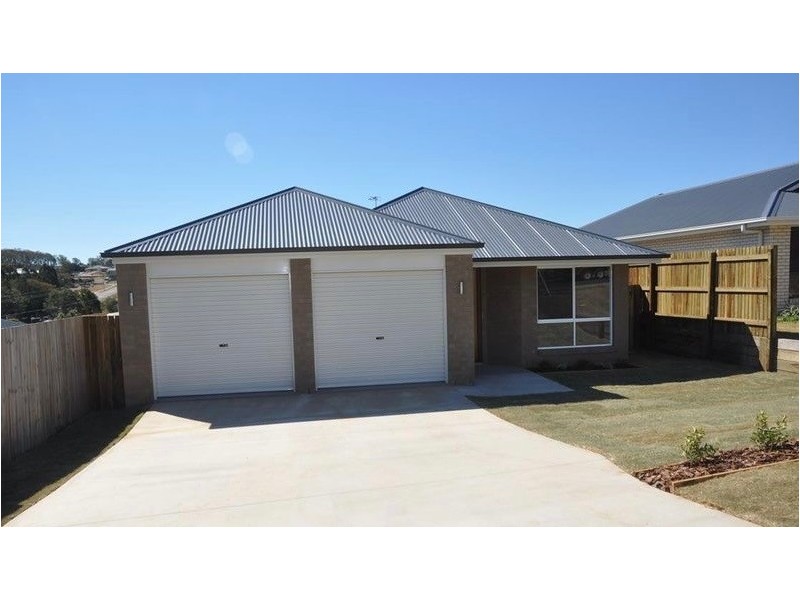 13 Downs Street, Glenvale QLD 4350