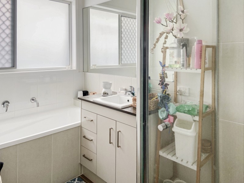 30 Negrita Street, Harristown QLD 4350