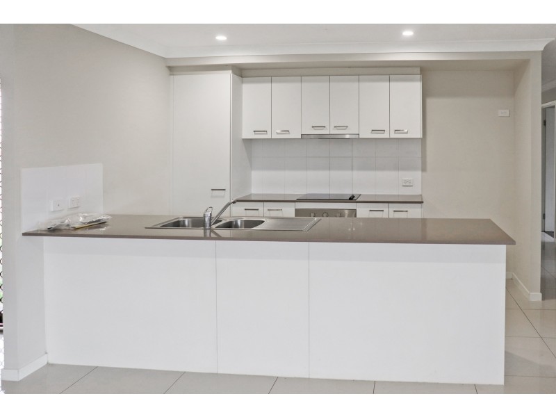 2 Carnamah St, Cambooya QLD 4358