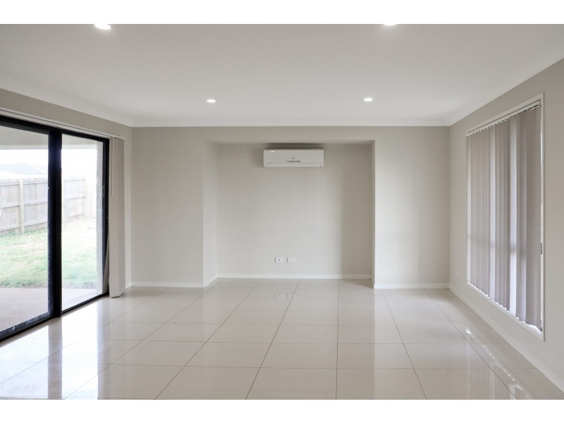 2 Carnamah St, Cambooya QLD 4358