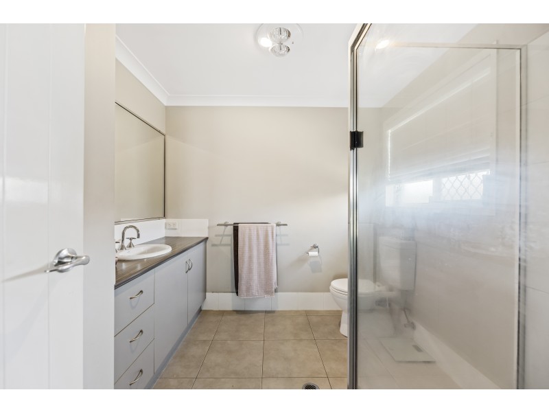 28 Smythe Drive, Highfields QLD 4352