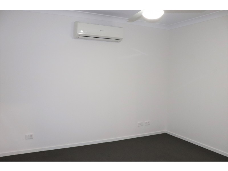 Unit 1/16 Magpie Drive, Cambooya QLD 4358
