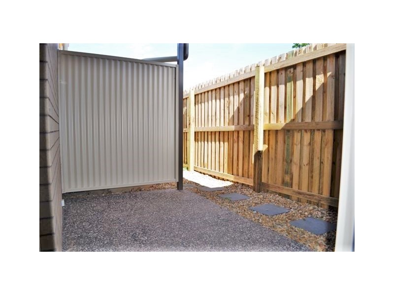 Unit 9/98 Main Street, Westbrook QLD 4350