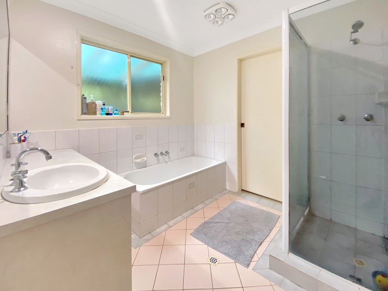 1 Quinlan Court, Darling Heights QLD 4350