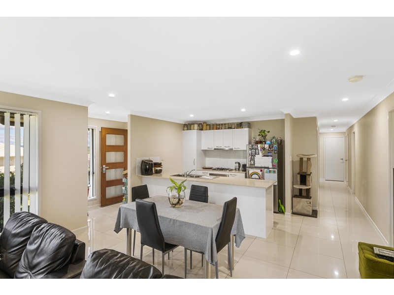 15 Cashmore Street, Wyreema QLD 4352