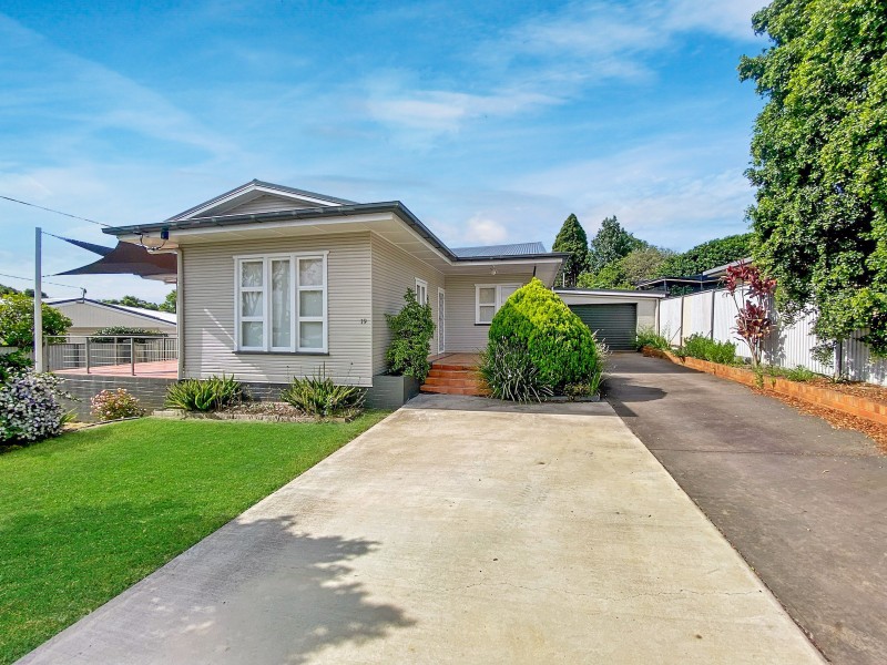 19 South Street, Rangeville QLD 4350