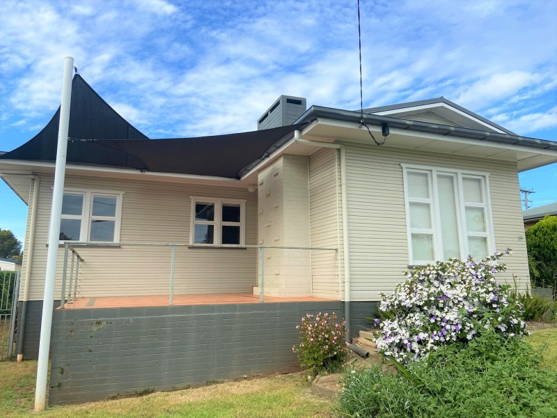 19 South Street, Rangeville QLD 4350