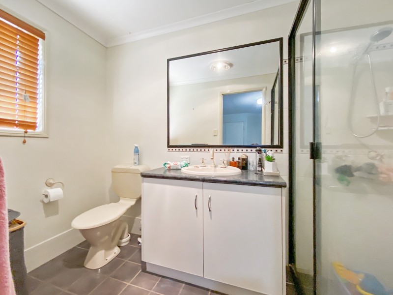 4 Chifley Court, Middle Ridge QLD 4350