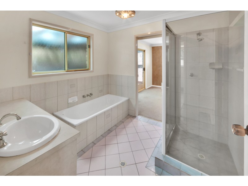 1 Quinlan Court, Darling Heights QLD 4350