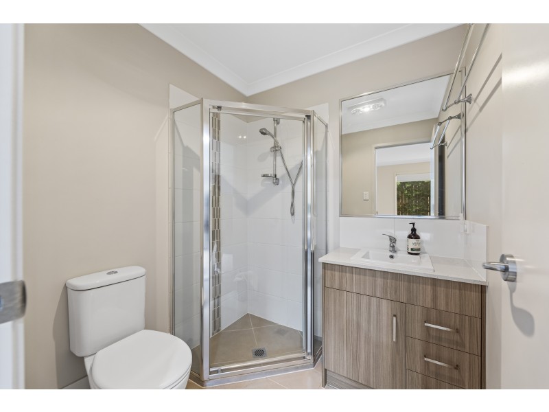 Unit 3/28 Swallow Court, Newtown QLD 4350