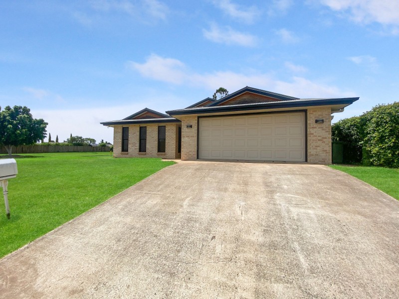 8 Clara Street, Highfields QLD 4352
