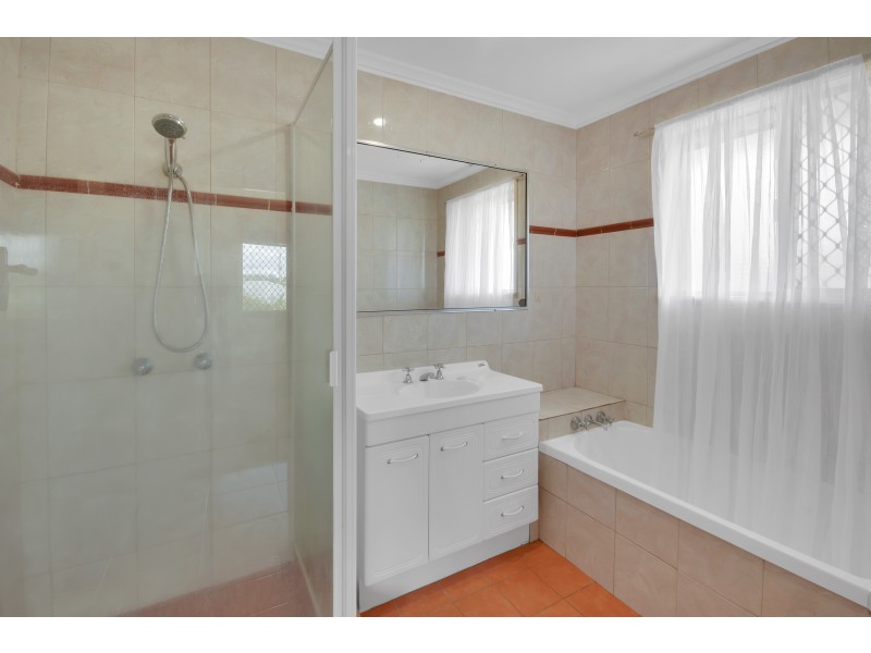 34 Sardon Street, Centenary Heights QLD 4350