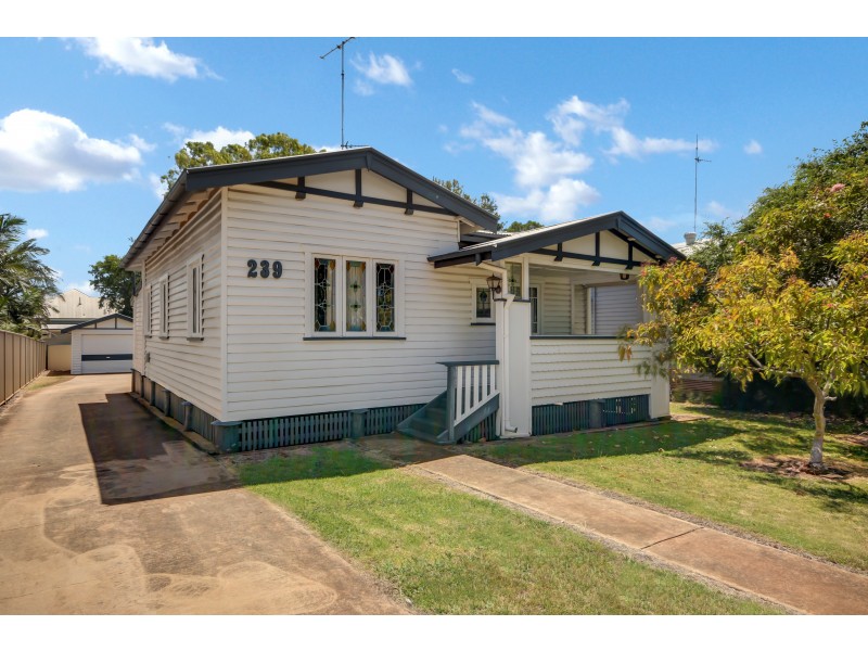 239 Hume Street, South Toowoomba QLD 4350