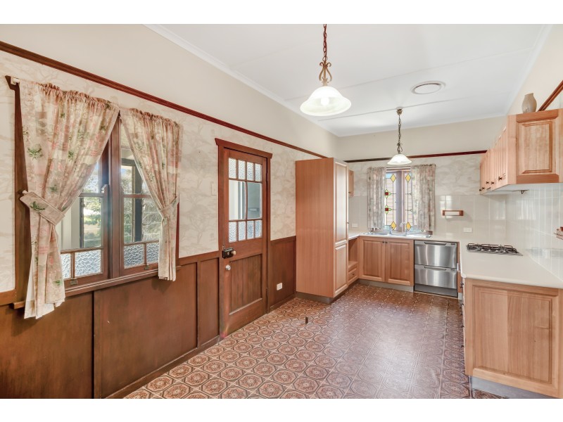 239 Hume Street, South Toowoomba QLD 4350