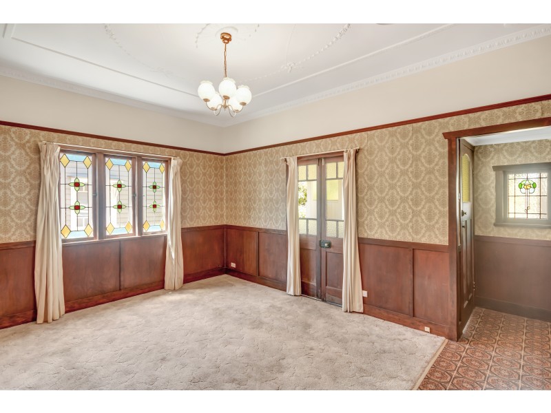 239 Hume Street, South Toowoomba QLD 4350