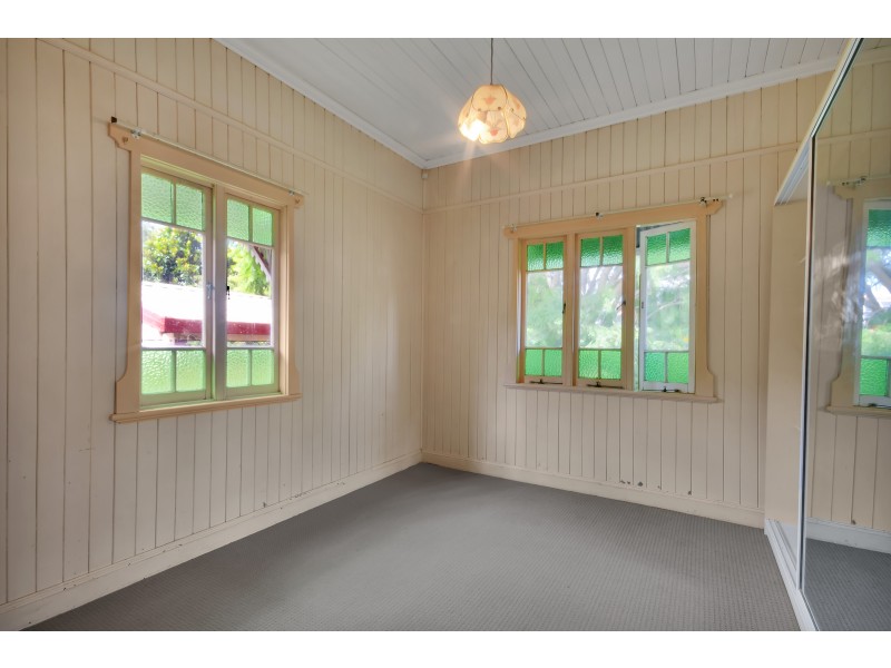 1A Allenby Street, Newtown QLD 4350