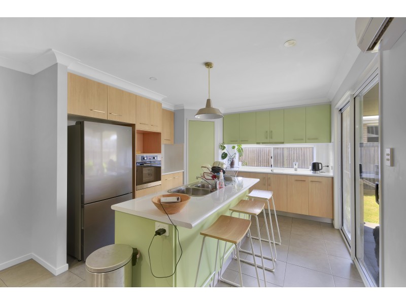 Unit 2/4 Adelaide Street, Cranley QLD 4350