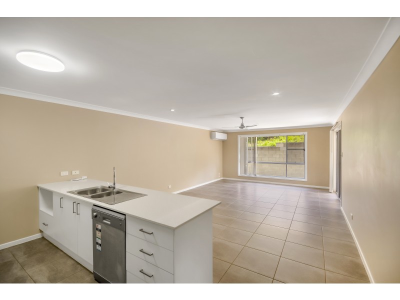 Unit 2/24 Alpine Court, Cranley QLD 4350