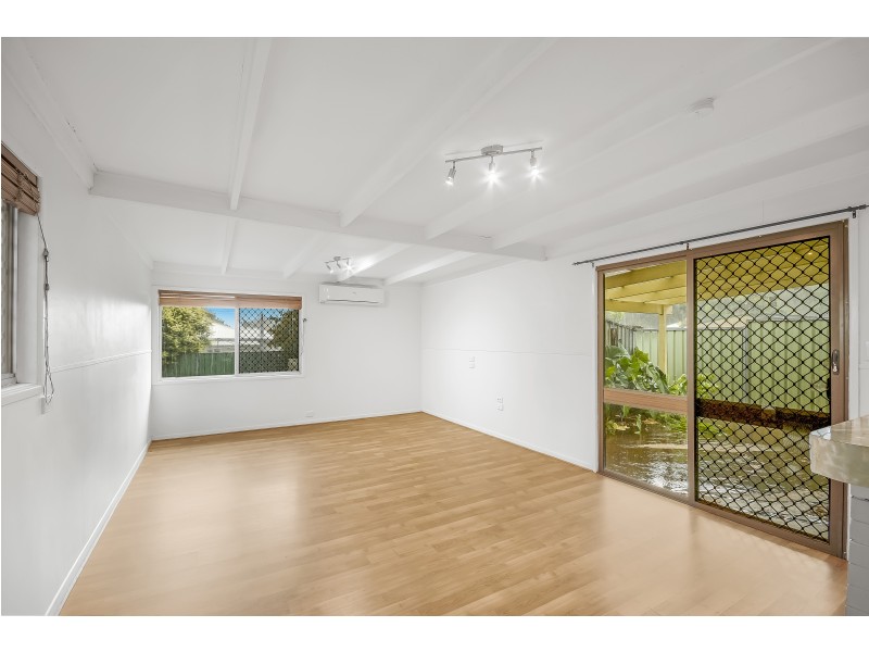 379 Hume Street, Kearneys Spring QLD 4350