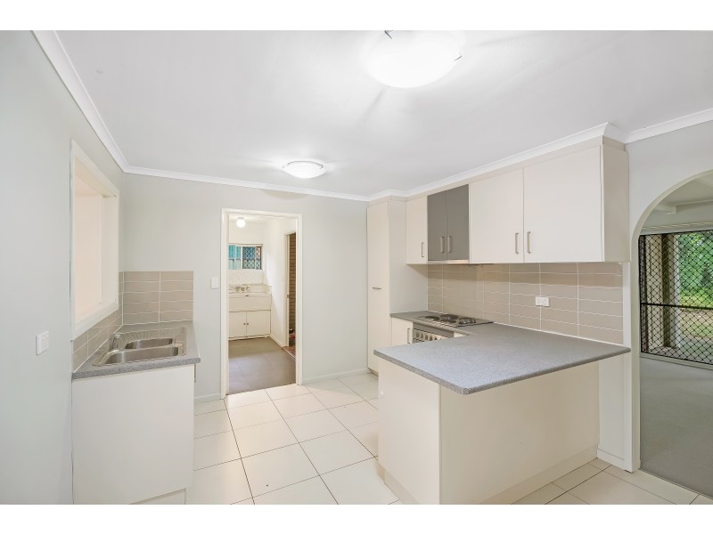 379 Hume Street, Kearneys Spring QLD 4350