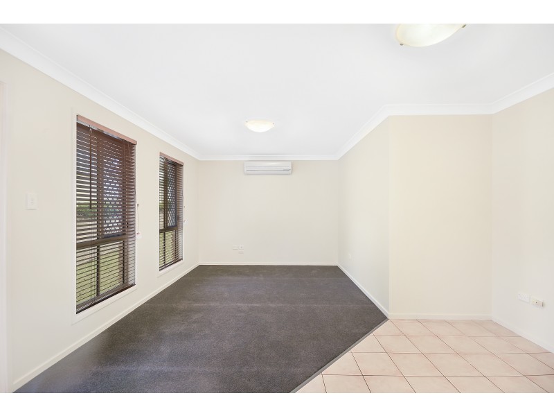 Unit 2/287a Bridge Street, Newtown QLD 4350