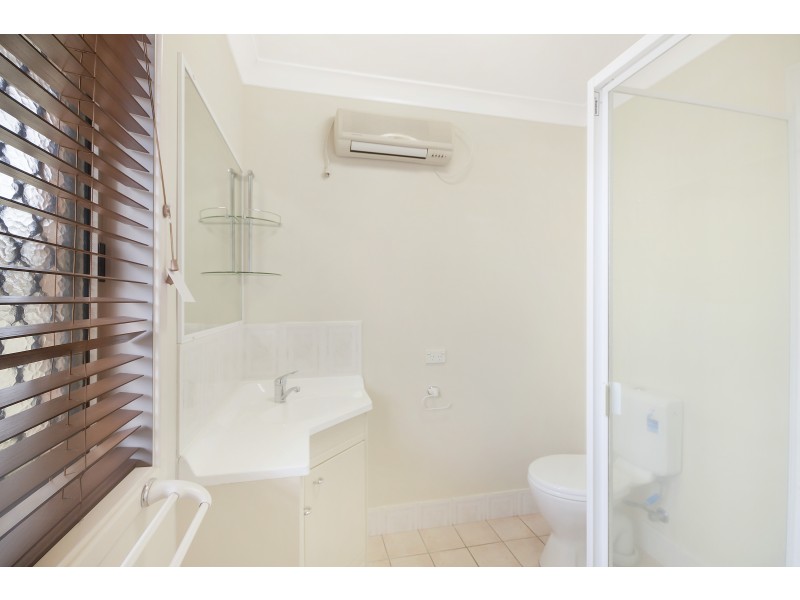 Unit 2/287a Bridge Street, Newtown QLD 4350